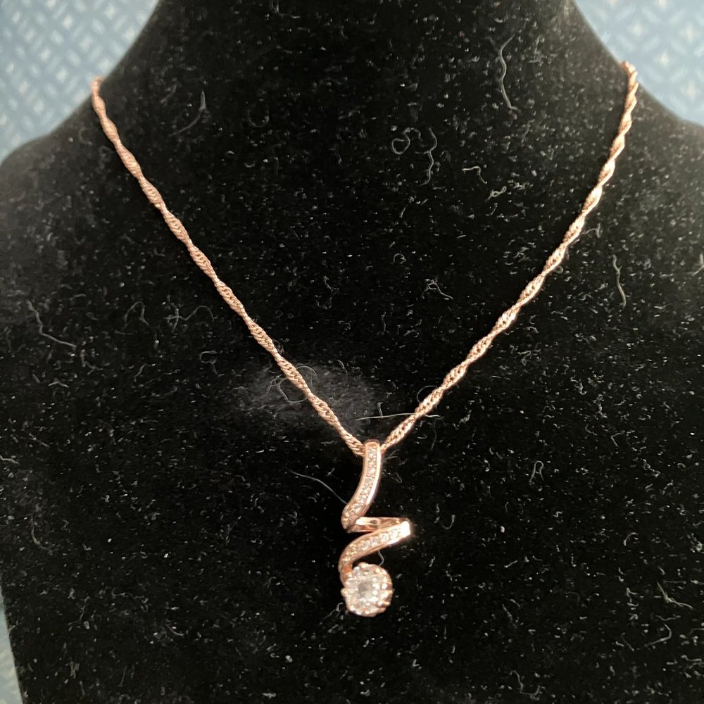 NWOT Rose Gold and CZ Swirl Pendant Necklace - Picture 2 of 3